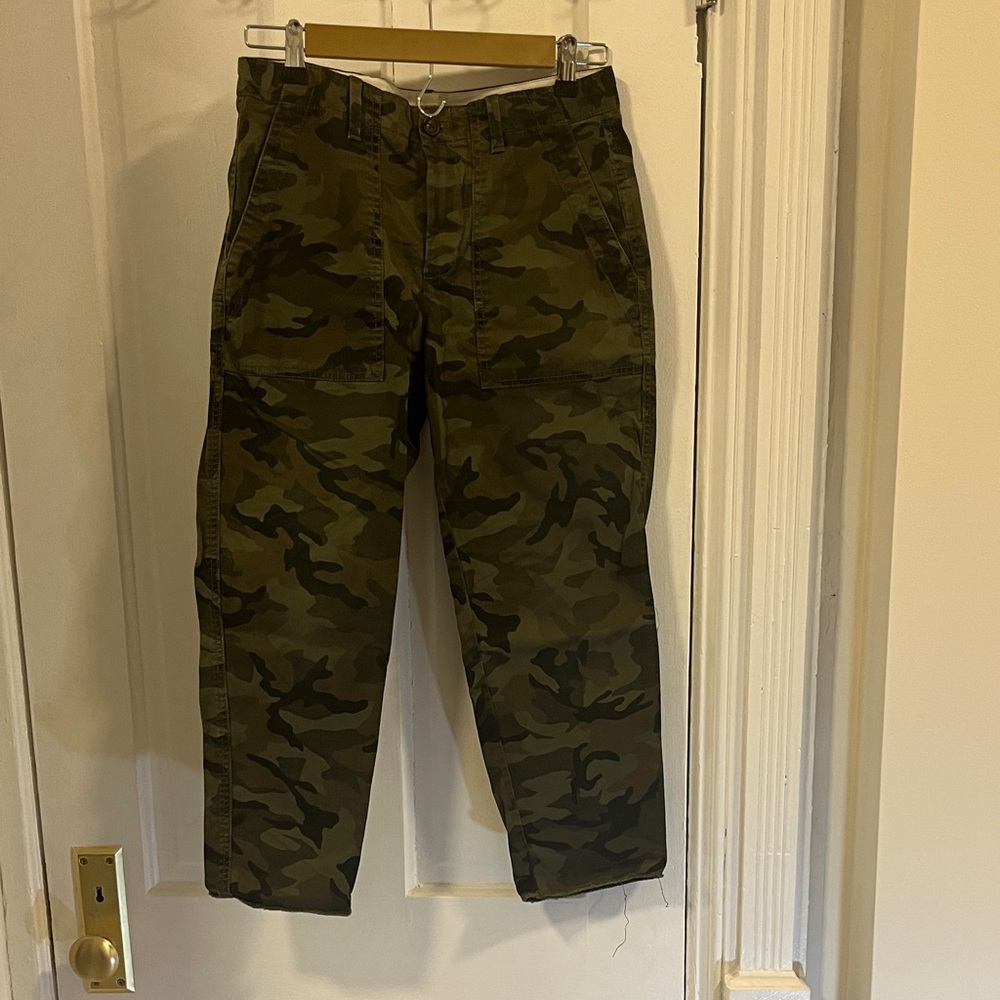 GAP Men's Camouflage Cargo Pants